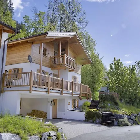Schoeneben Waldblick Vakantiehuis Wald im Pinzgau