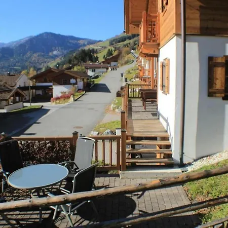 Schoeneben Waldblick Ferienhaus Wald im Pinzgau